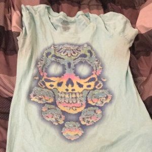 Skull design t-shirt